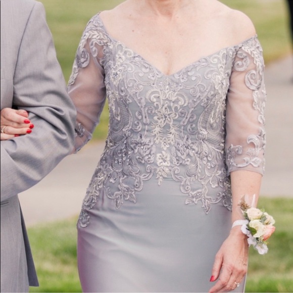 Mon Cheri off the shoulder lace bodice 3/4 sleeves long gown - Picture 9 of 9